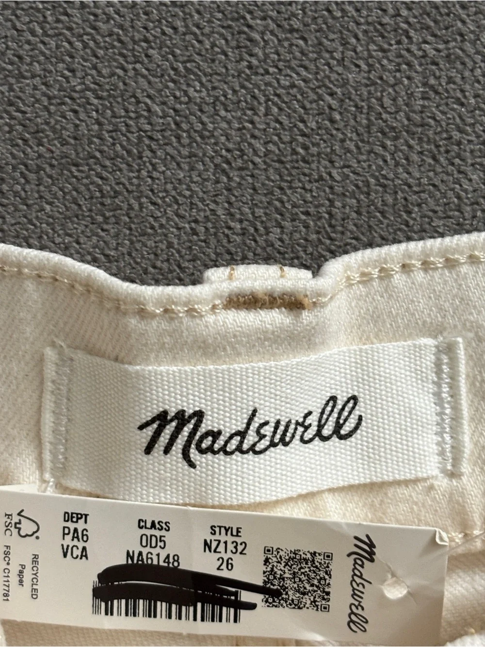 NWT Madewell The Emmy Denim Short, size 26 Vintage Canvas